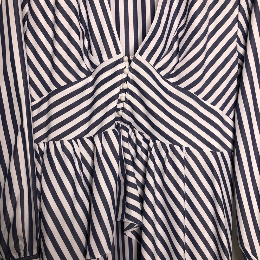 Stripped High-Low Top - Picture 3 of 5